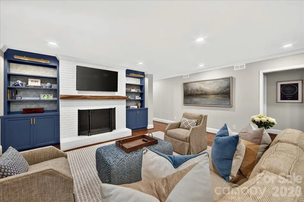 550 Manning Drive Charlotte NC 28209