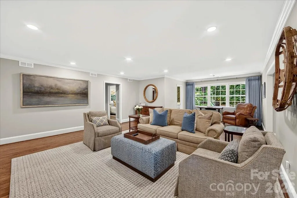 550 Manning Drive Charlotte NC 28209