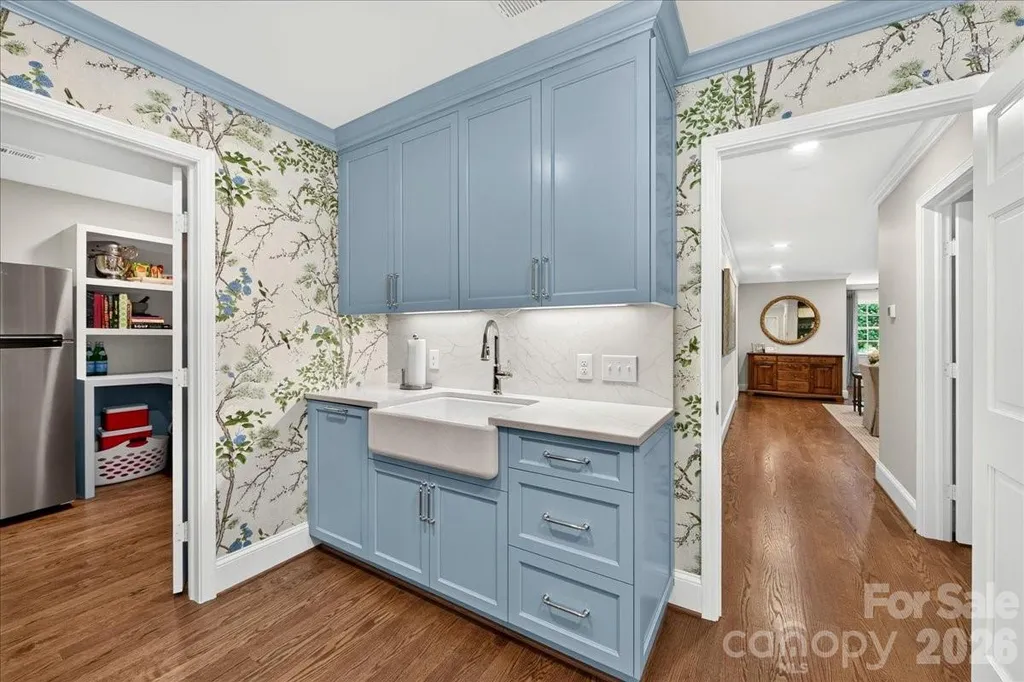 550 Manning Drive Charlotte NC 28209