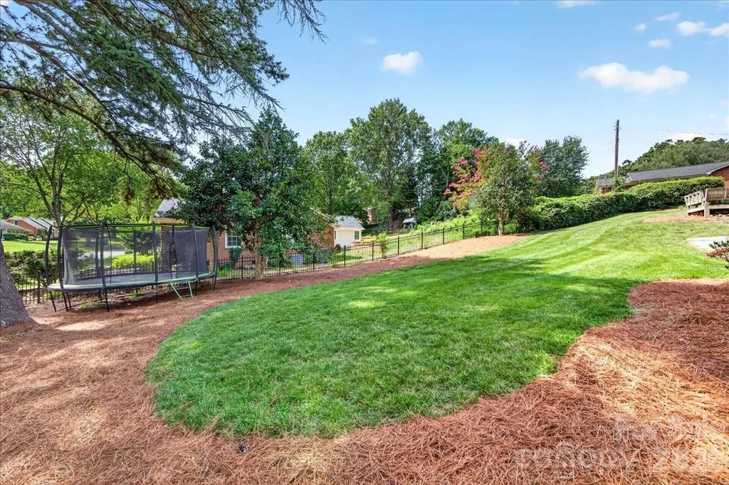 550 Manning Drive Charlotte NC 28209