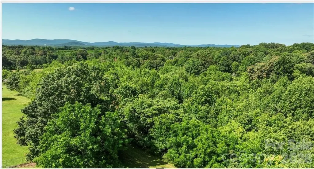 826 Suncrest Orchard Road North Wilkesboro NC 28659