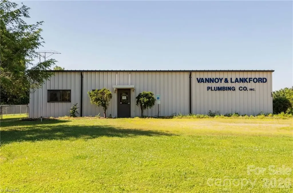 826 Suncrest Orchard Road North Wilkesboro NC 28659