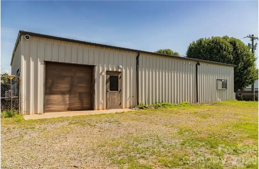 826 Suncrest Orchard Road North Wilkesboro NC 28659