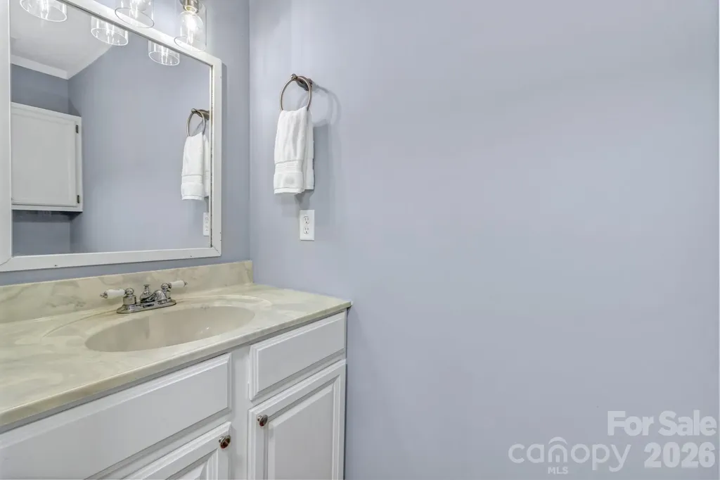 11 Aquarian Way Leicester NC 28748
