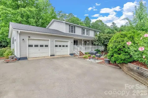11 Aquarian Way Leicester NC 28748