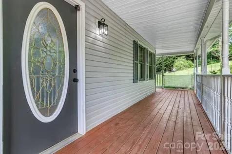 11 Aquarian Way Leicester NC 28748