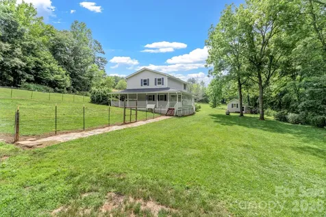 11 Aquarian Way Leicester NC 28748