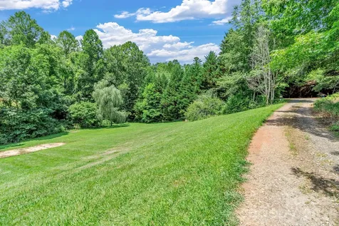 11 Aquarian Way Leicester NC 28748