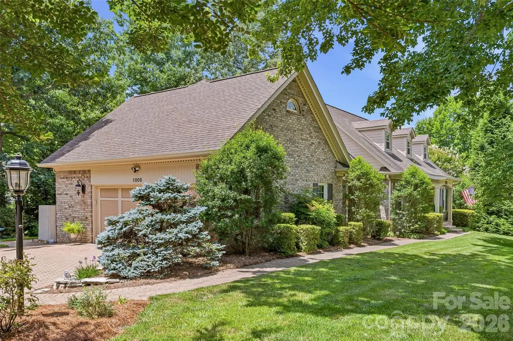 1005 Windsor Drive Asheville NC 28803