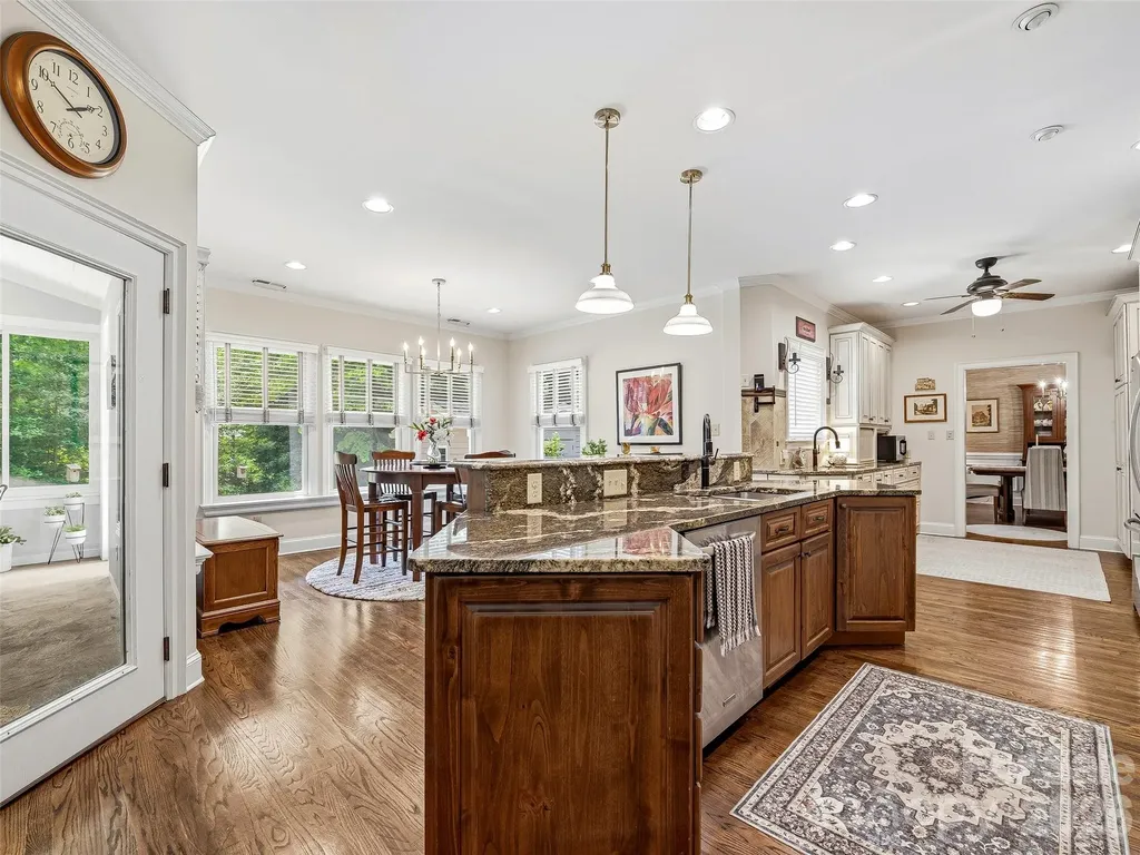1005 Windsor Drive Asheville NC 28803