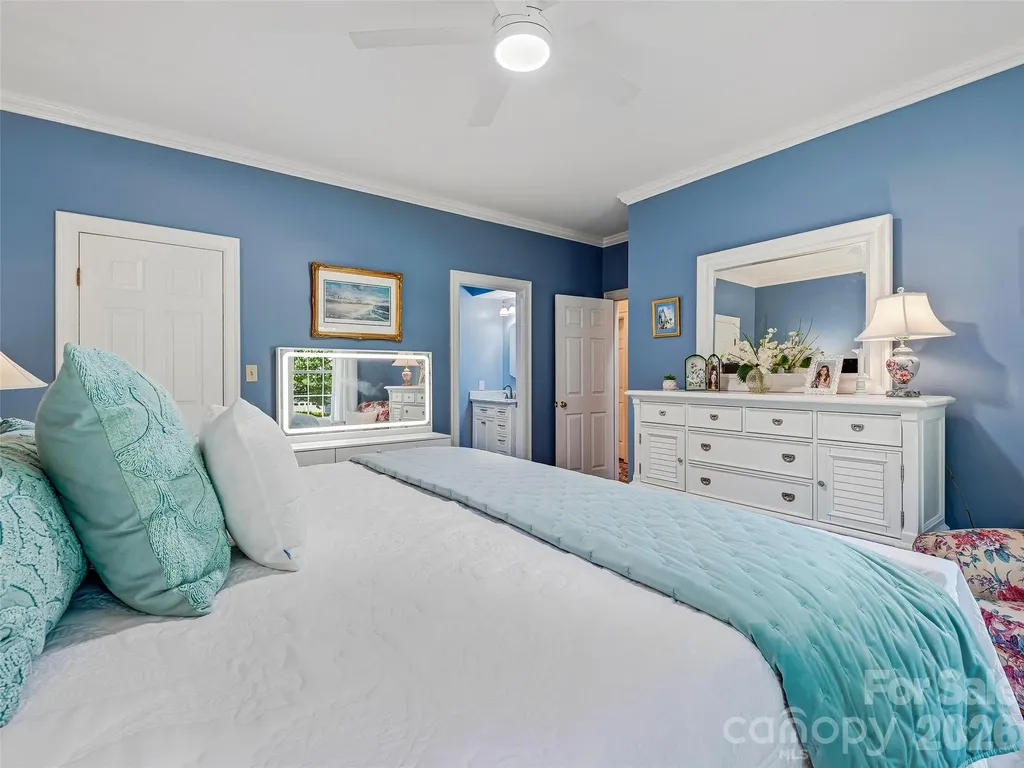 1005 Windsor Drive Asheville NC 28803