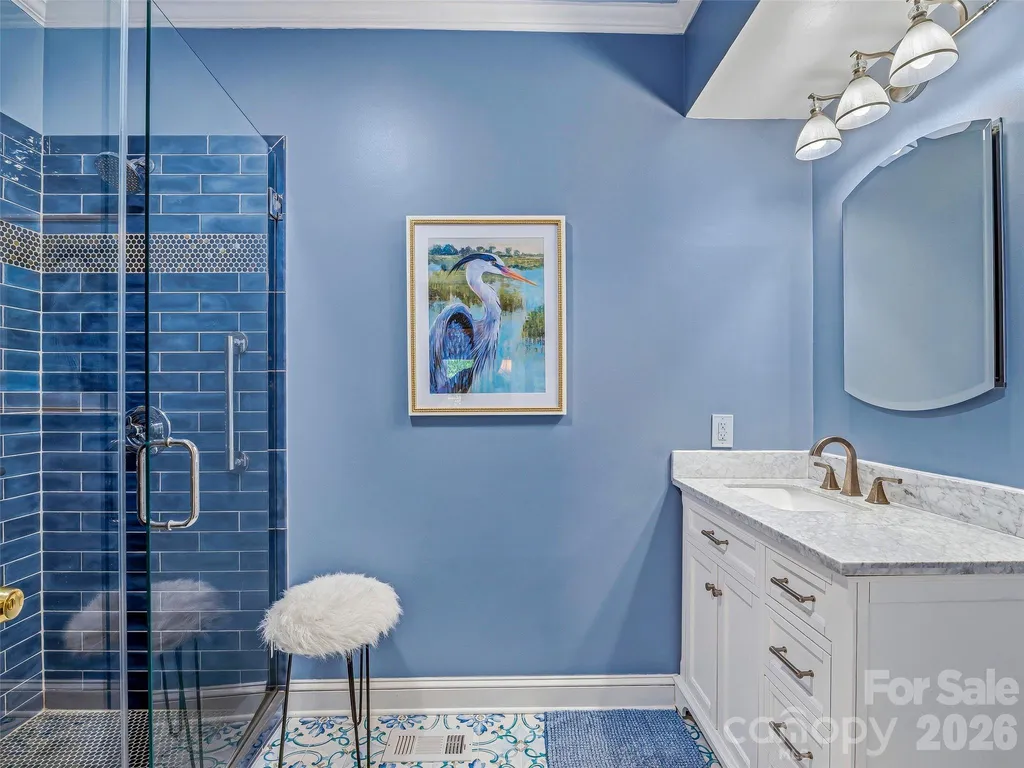 1005 Windsor Drive Asheville NC 28803