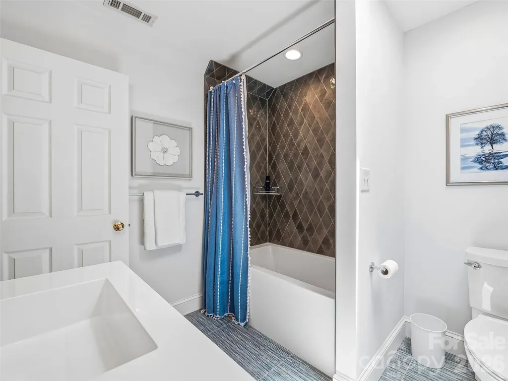 1005 Windsor Drive Asheville NC 28803
