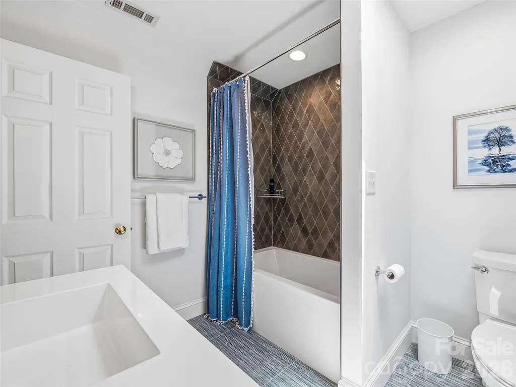 1005 Windsor Drive Asheville NC 28803