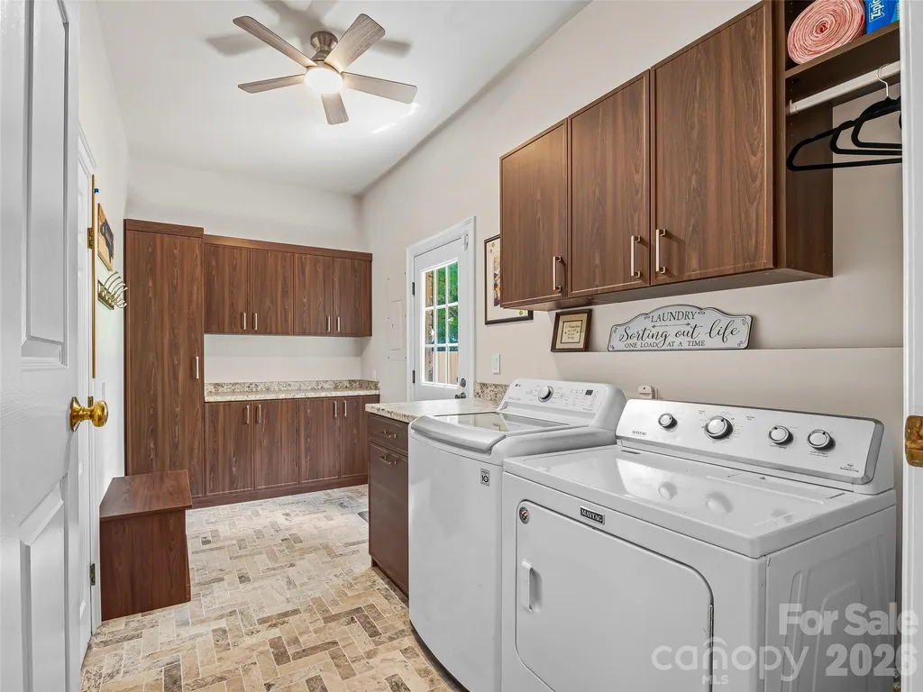 1005 Windsor Drive Asheville NC 28803