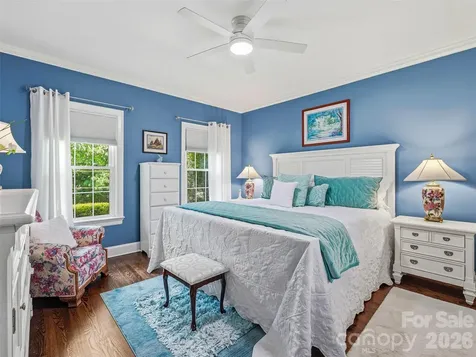 1005 Windsor Drive Asheville NC 28803