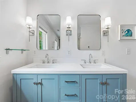 1005 Windsor Drive Asheville NC 28803