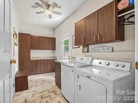 1005 Windsor Drive Asheville NC 28803