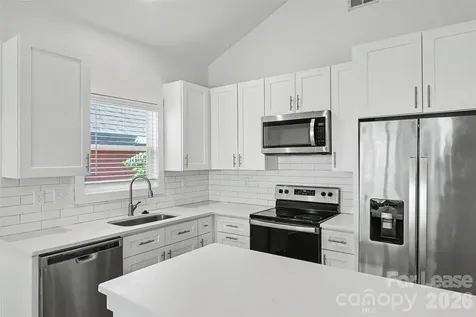 1220 Fairmont Street Charlotte NC 28216