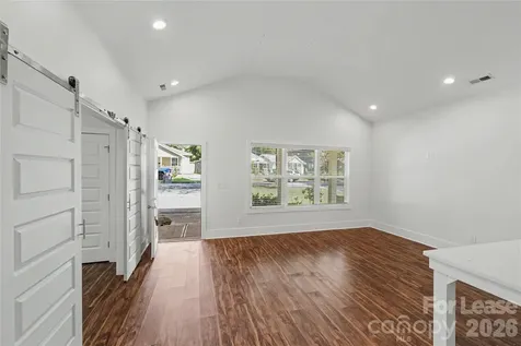 1220 Fairmont Street Charlotte NC 28216