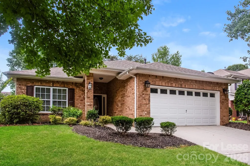 7224 Caley Lane Denver NC 28037