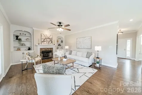 151 Turnberry Lane Mooresville NC 28117