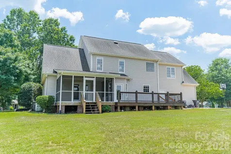 151 Turnberry Lane Mooresville NC 28117