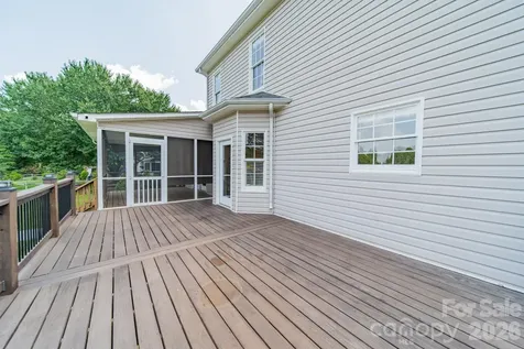 151 Turnberry Lane Mooresville NC 28117