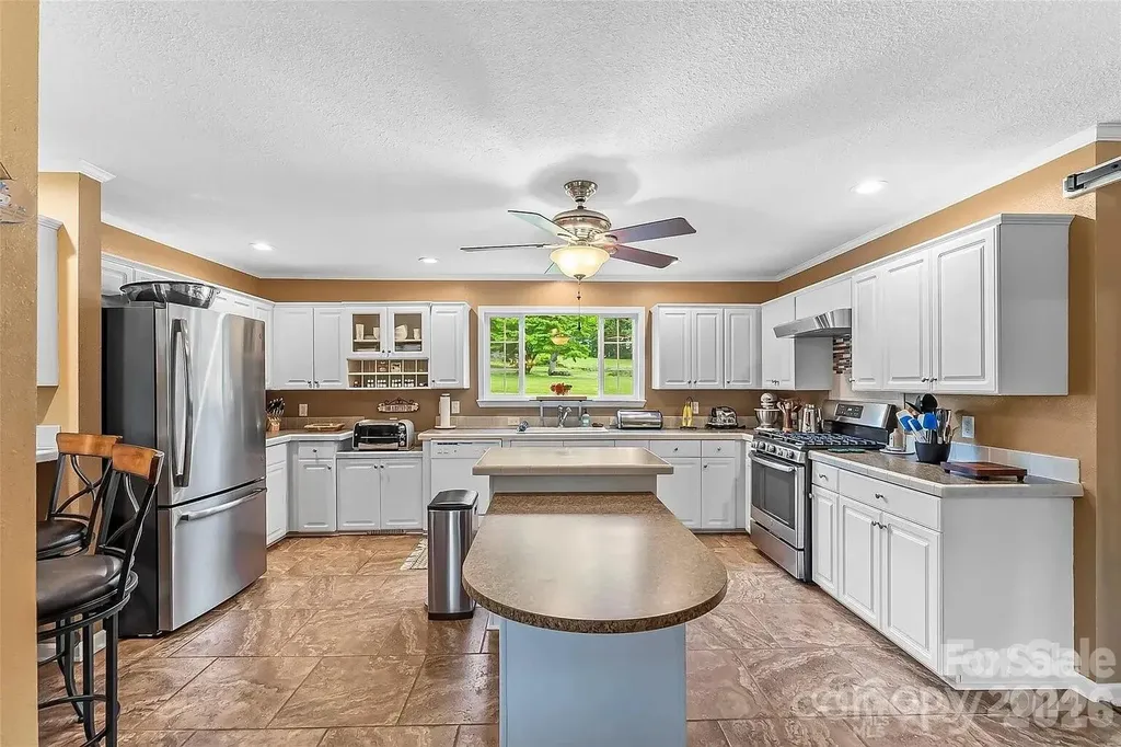 1162 Mountain Breeze Drive Morganton NC 28655
