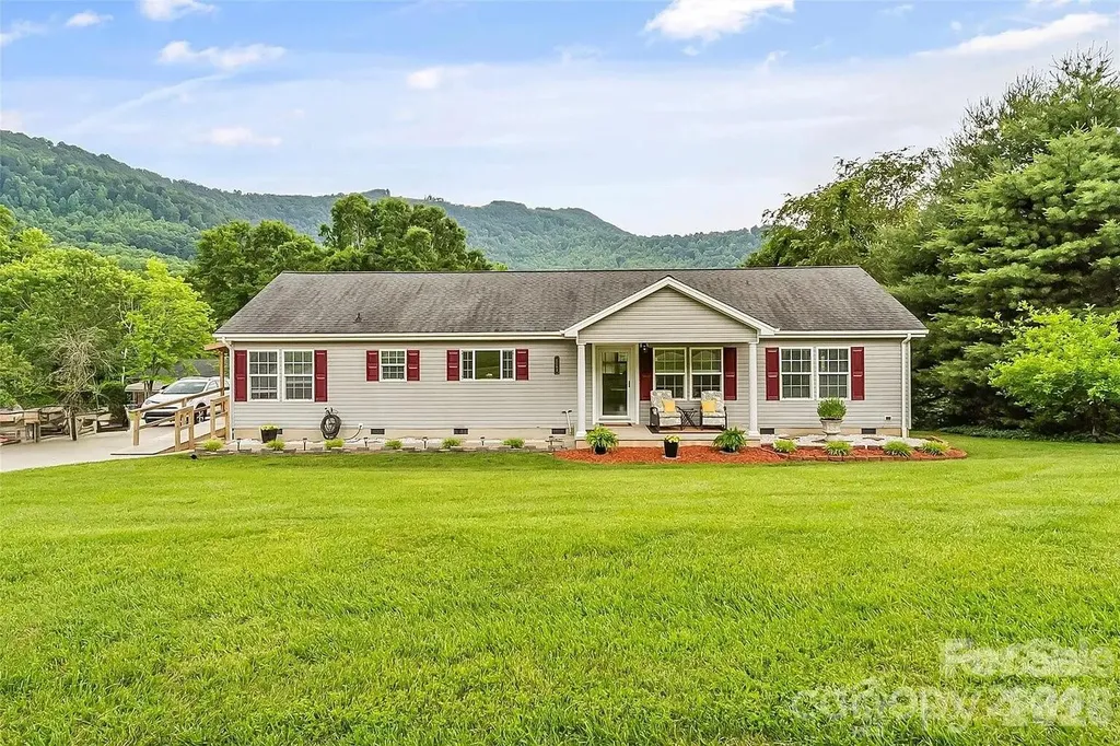1162 Mountain Breeze Drive Morganton NC 28655