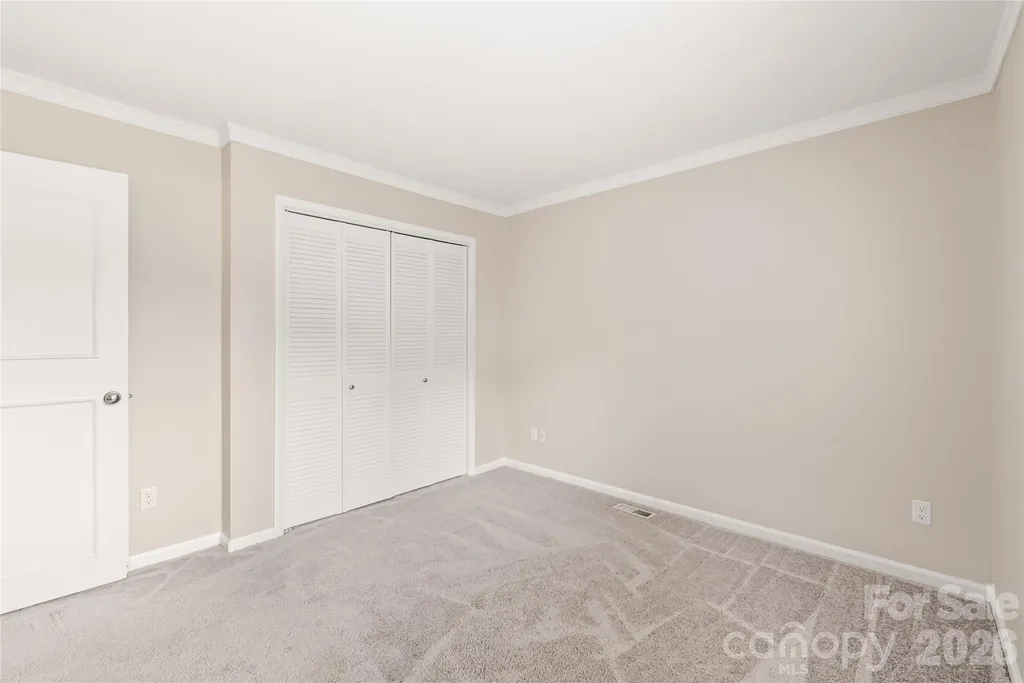 8410 Cricket Lake Drive Charlotte NC 28277
