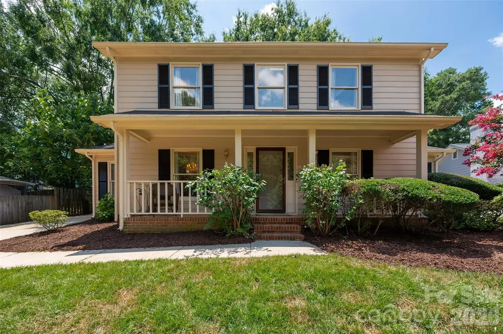 9112 Winter Moss Court Charlotte NC 28227