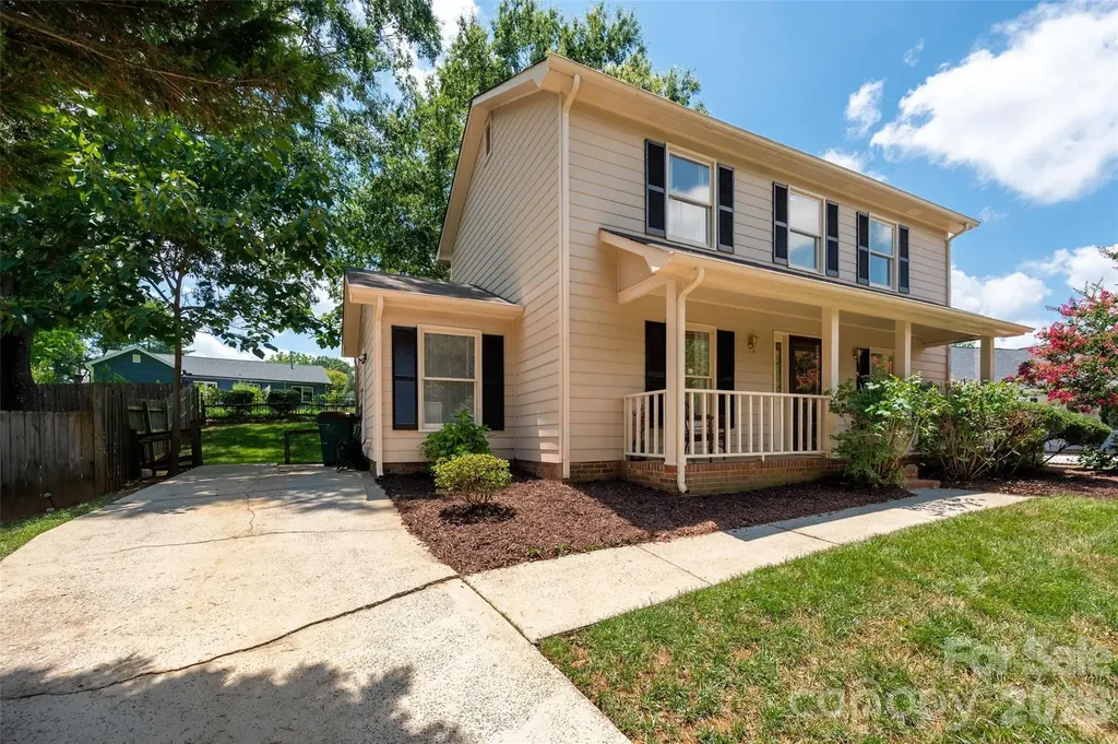 9112 Winter Moss Court Charlotte NC 28227