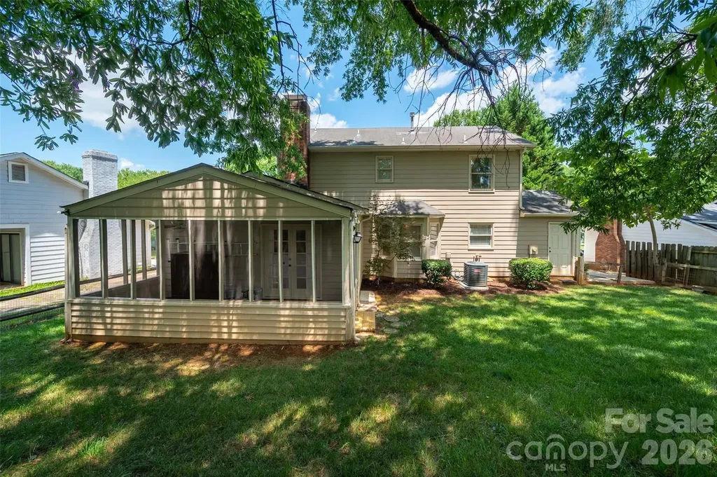 9112 Winter Moss Court Charlotte NC 28227