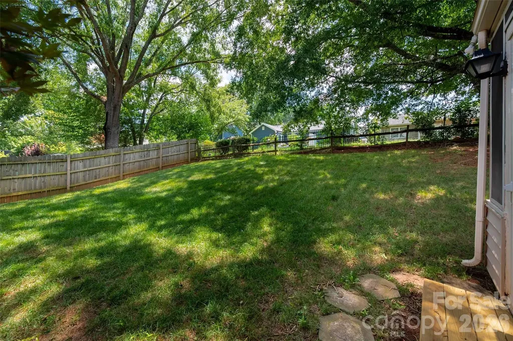 9112 Winter Moss Court Charlotte NC 28227