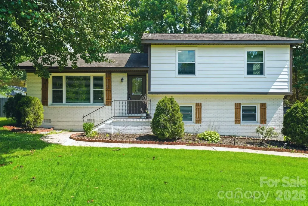 7552 Idlewild Road Charlotte NC 28212