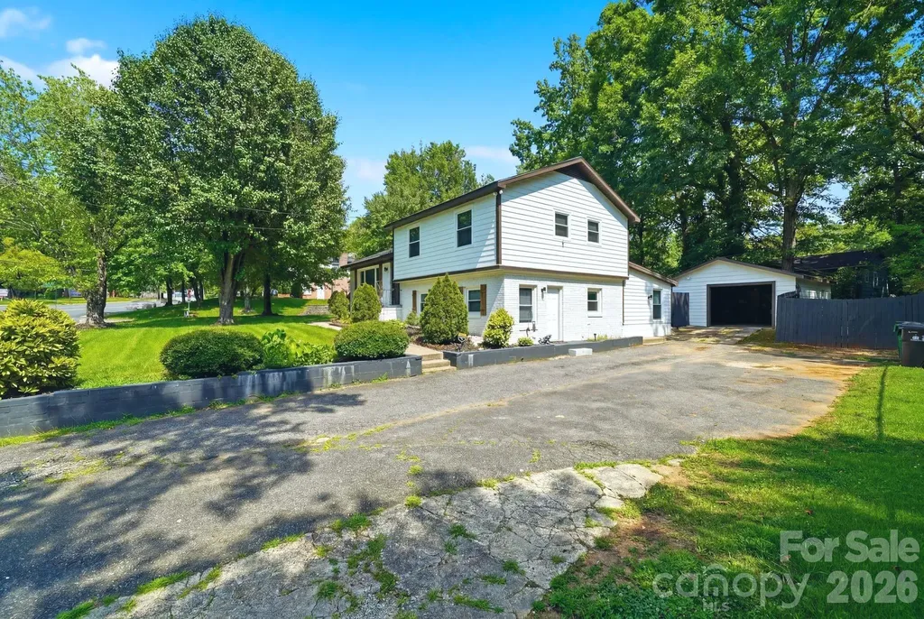 7552 Idlewild Road Charlotte NC 28212