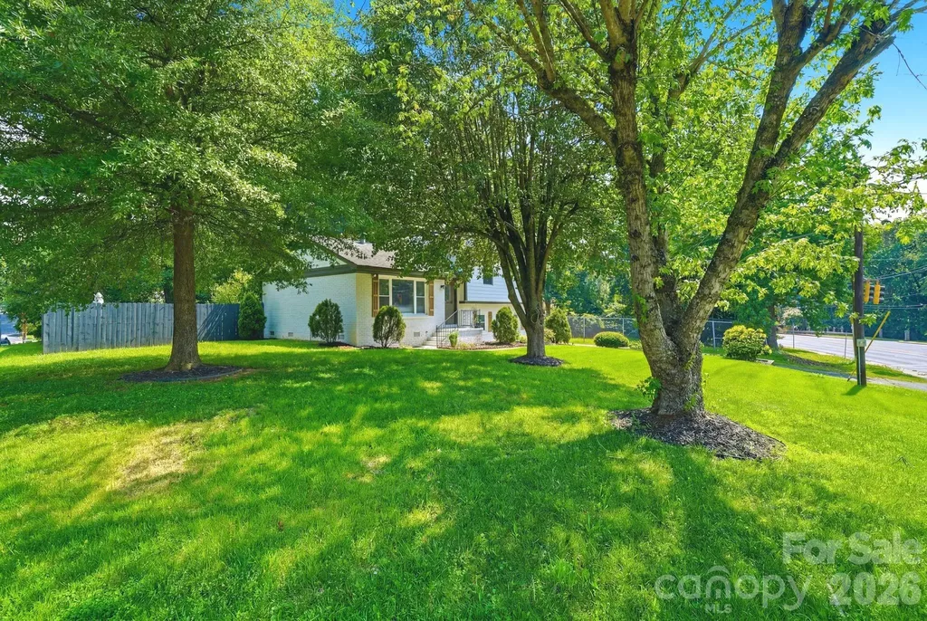 7552 Idlewild Road Charlotte NC 28212