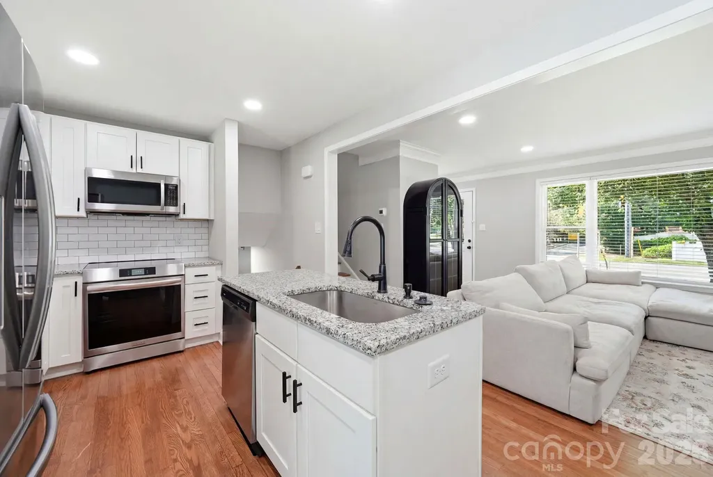 7552 Idlewild Road Charlotte NC 28212