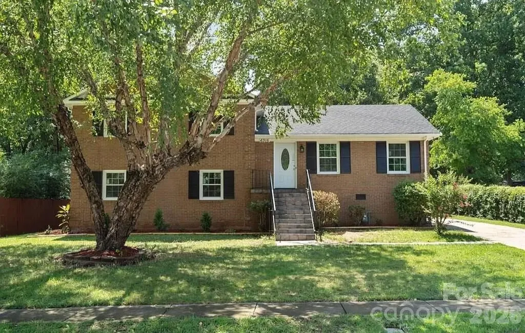 6315 Spring Garden Lane Charlotte NC 28213