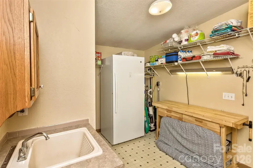 185 Trout Water Circle Burnsville NC 28714