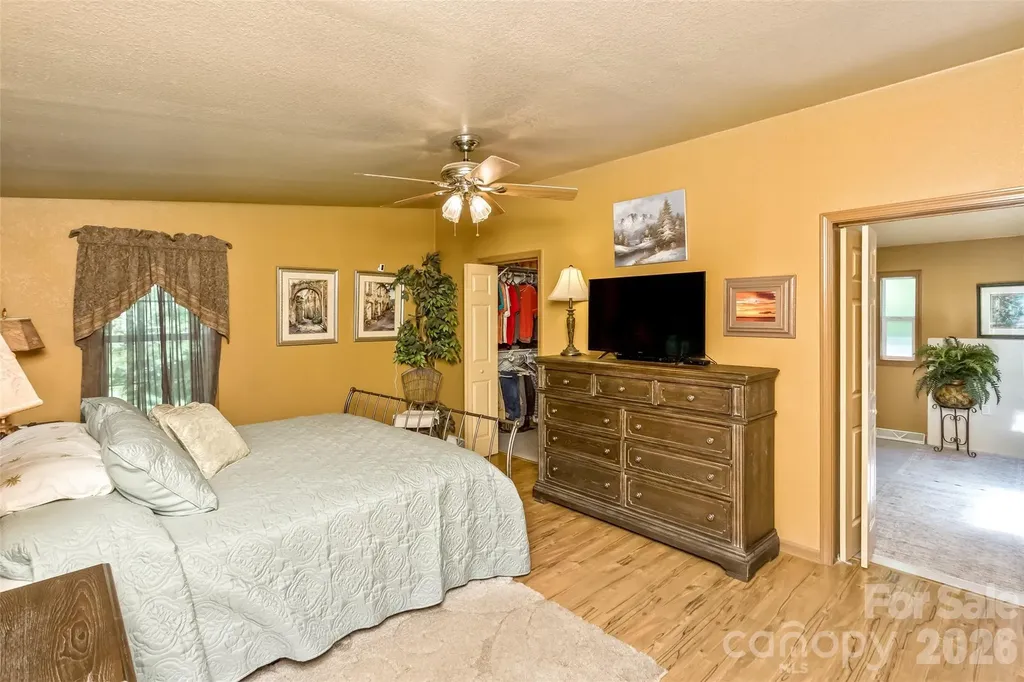 185 Trout Water Circle Burnsville NC 28714
