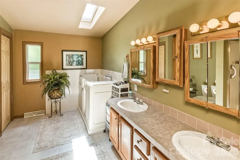 185 Trout Water Circle Burnsville NC 28714