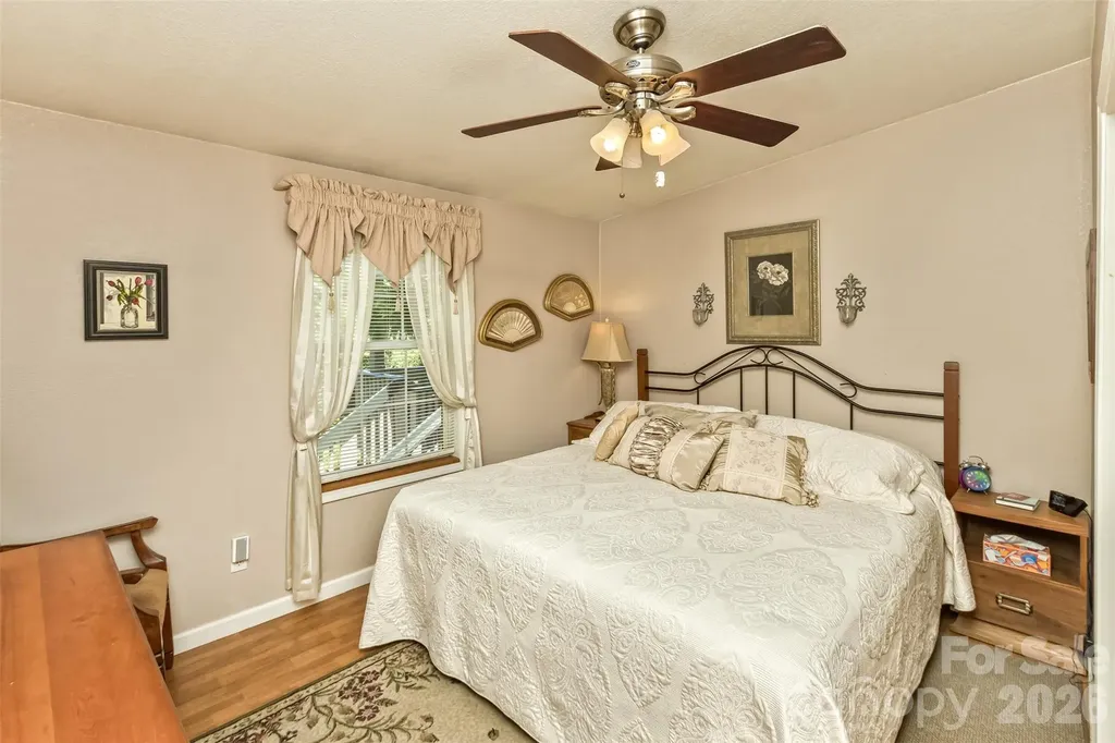 185 Trout Water Circle Burnsville NC 28714