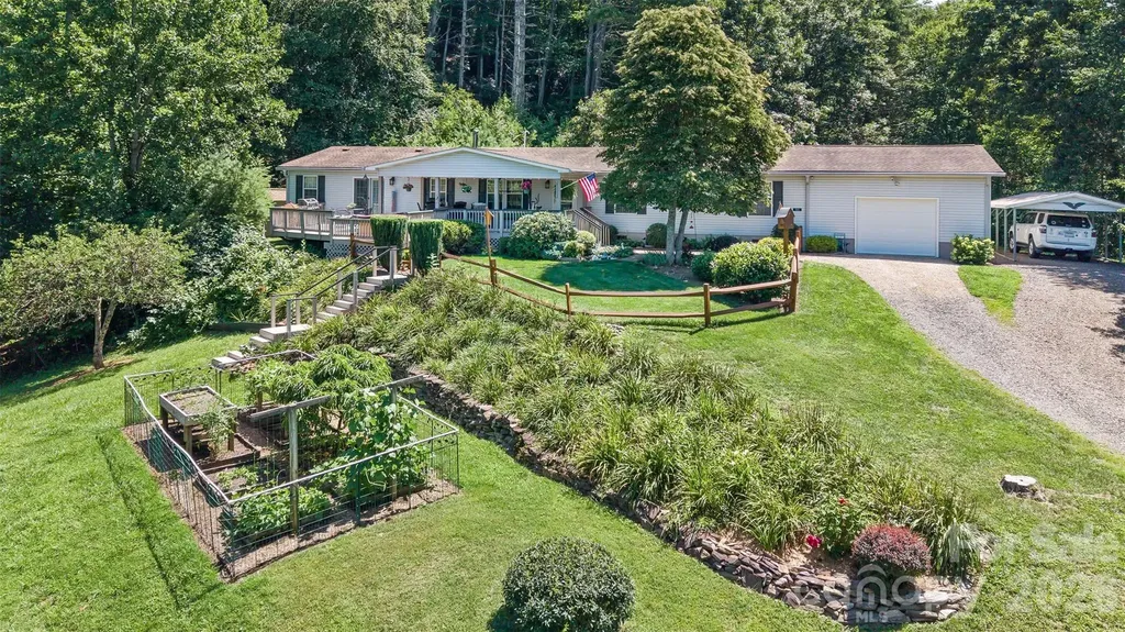 185 Trout Water Circle Burnsville NC 28714
