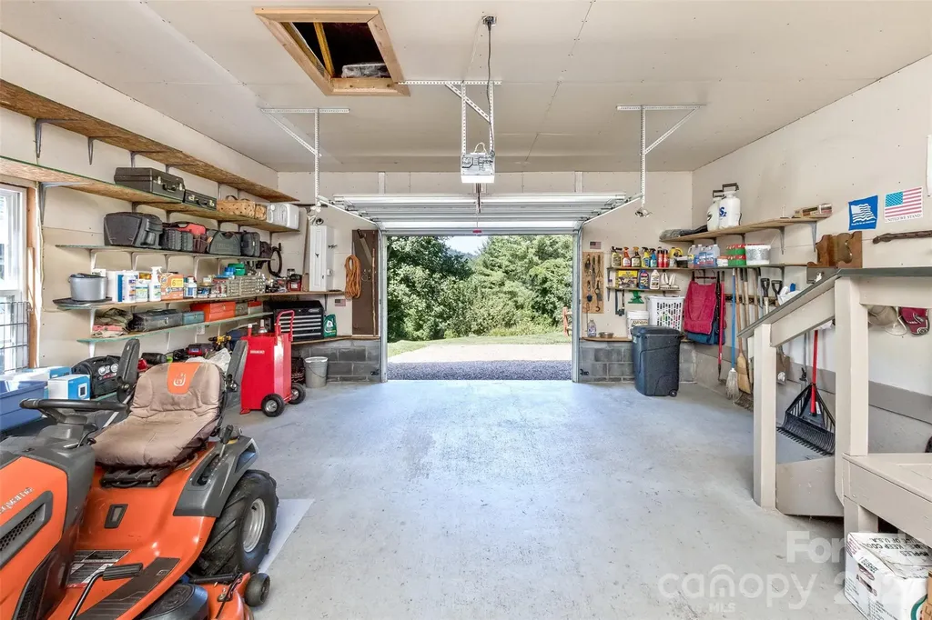 185 Trout Water Circle Burnsville NC 28714