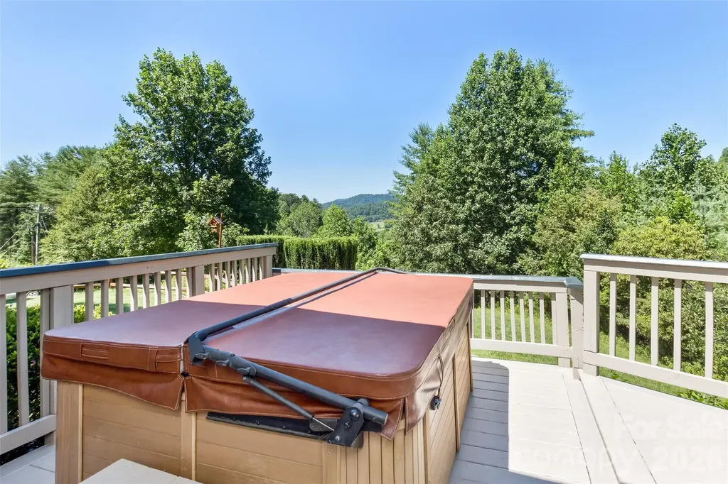 185 Trout Water Circle Burnsville NC 28714