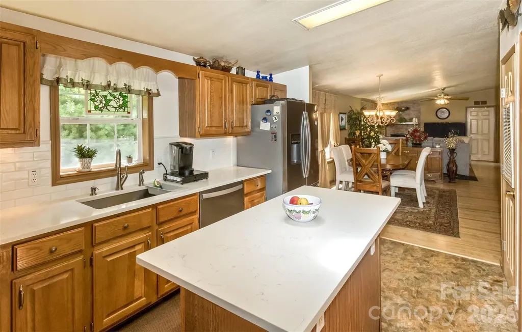 185 Trout Water Circle Burnsville NC 28714