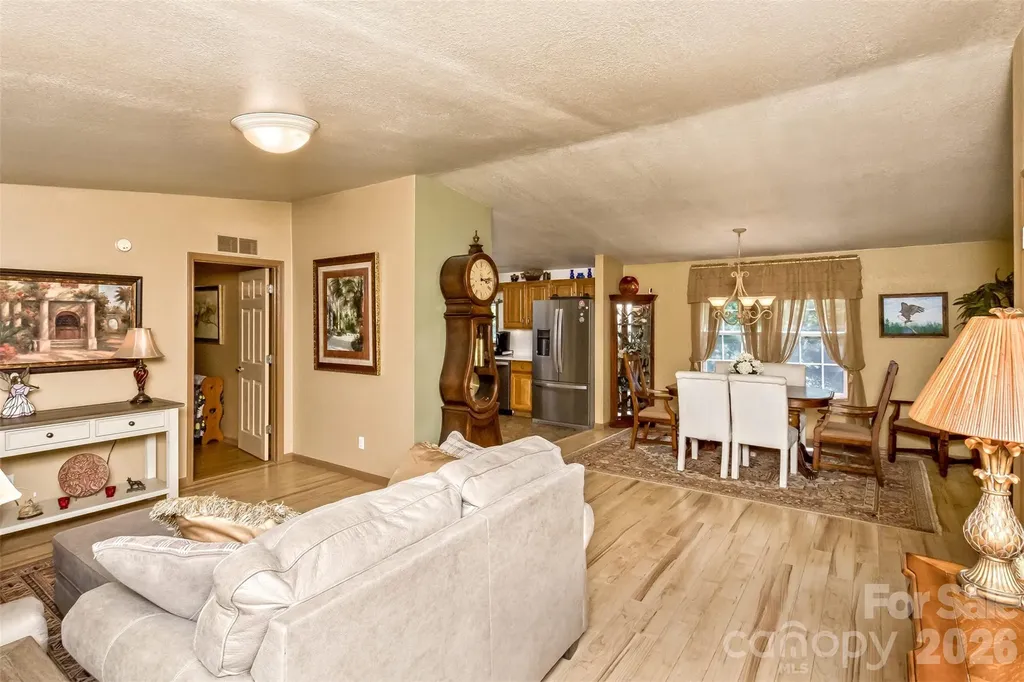 185 Trout Water Circle Burnsville NC 28714