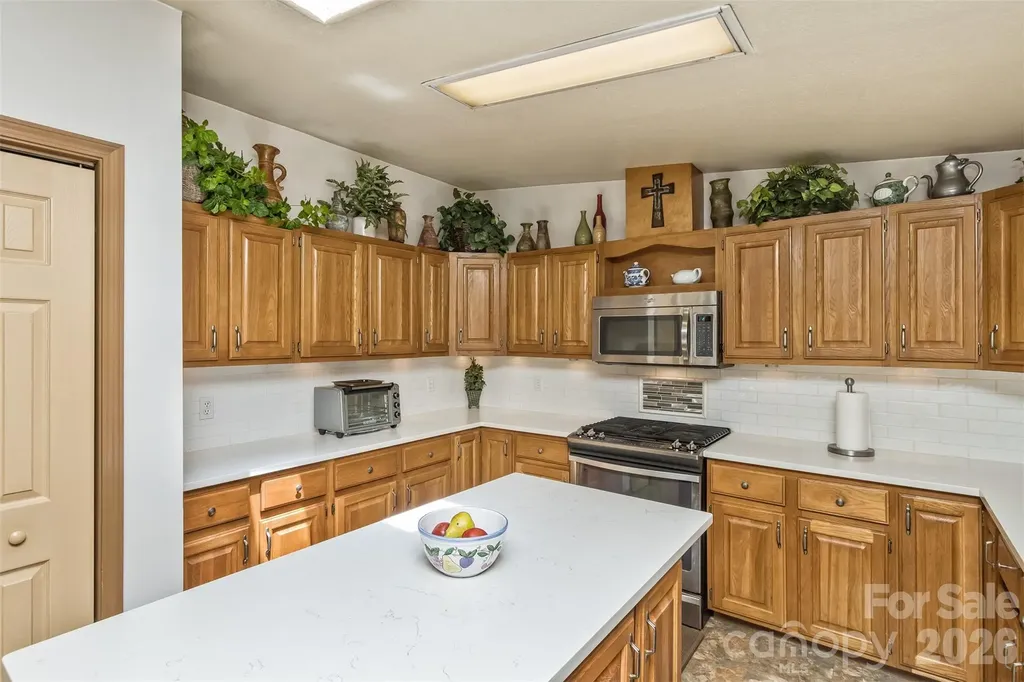 185 Trout Water Circle Burnsville NC 28714